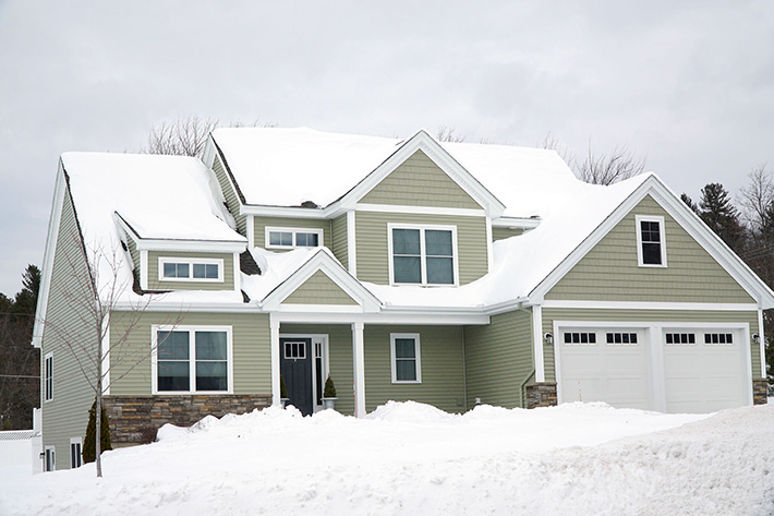 replacing-siding-in-the-winter-MI-residential-siding-installers